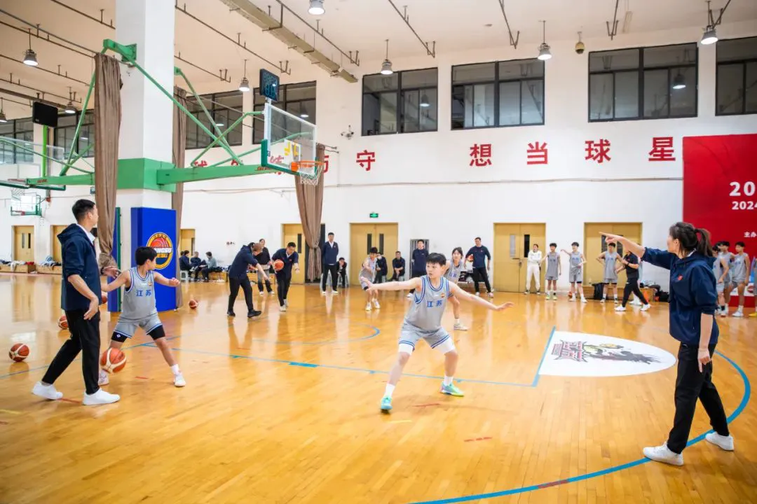 小学生篮球训练计划方案表_1